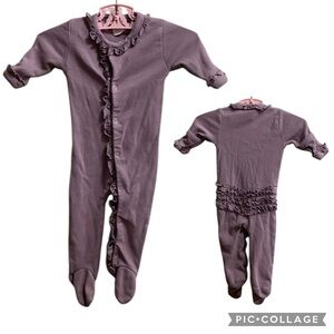 Kate Quinn Purple Organic Cotton Ruffled Footie Pajamas Size 0-3 Months
